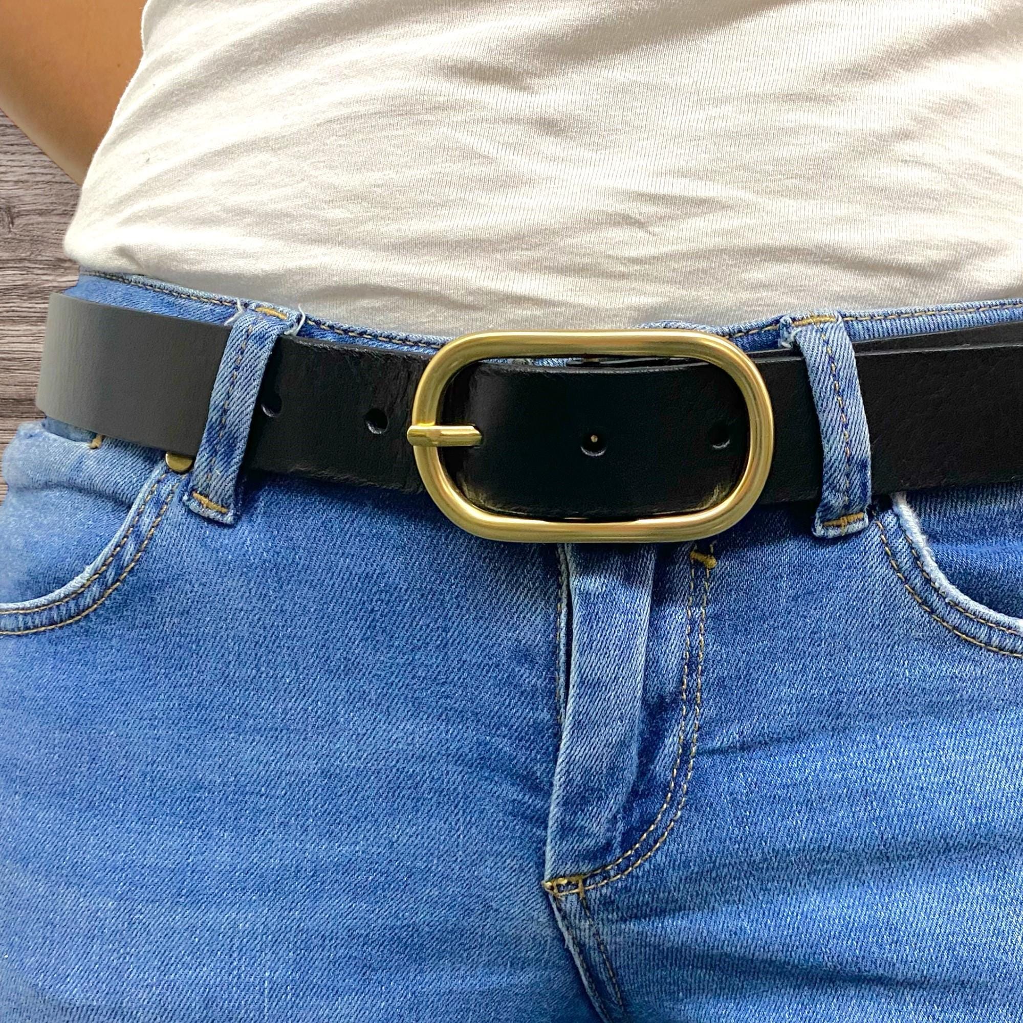 Ladies Belt Black Leather Belt With Matt Gold Buckle / Art 