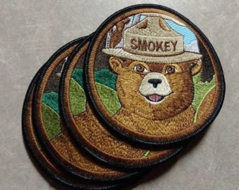 Smokey bear embroidered patch collectible patch design 3 inch diameter, highly detailed