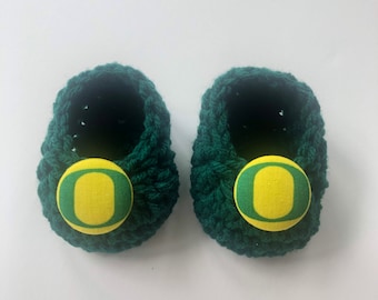 Oregon Ducks baby booties, baby booties, infant shoes, crochet baby booties, booties for baby, crochet baby shoes