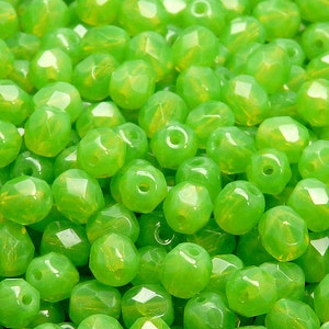 50 stuks Tsjechische vuurgepolijste facetgeslepen glaskralen rond 6 mm opaalgroen (6FP055)