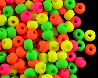 40 Stück Tschechische Glaspressperlen Estrela Neon (UV aktiv) Pony 5,5 mm MIX Warm (nb25200)