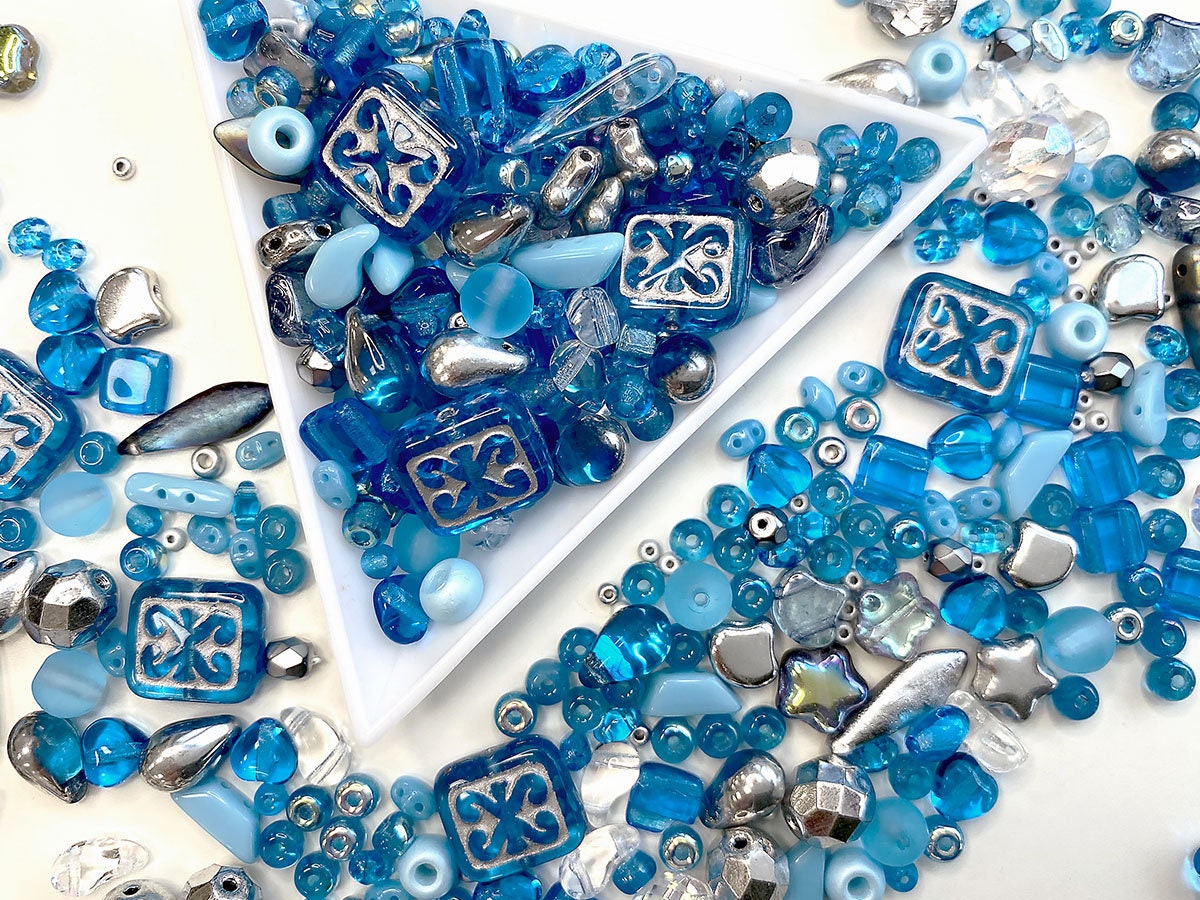 65g Di Perline Di Vetro Ceco Miste - Formato Fiori E Foglie - Perline Per Gioielli Fai Da Te, Ricamo E Decorazioni - Mix Di Colori