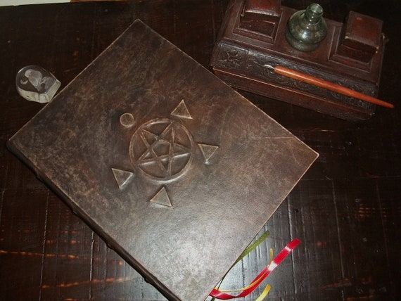 Blank Book of Shadows-post Bound-pentacle and Elements-grimorio-libro Delle  Ombre, A4 Size 