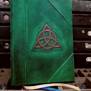 Charmed Blank book of shadows - Great size 11 x 13,77 inches- 800 pages - wicca -REFILLABLE-