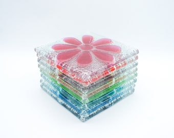 Set of 4 Daisy Fused Glass Coasters 10cm(4"), coaster set, drinkware, wine lovers gift, placemats, gift set, personalised coaster, flower