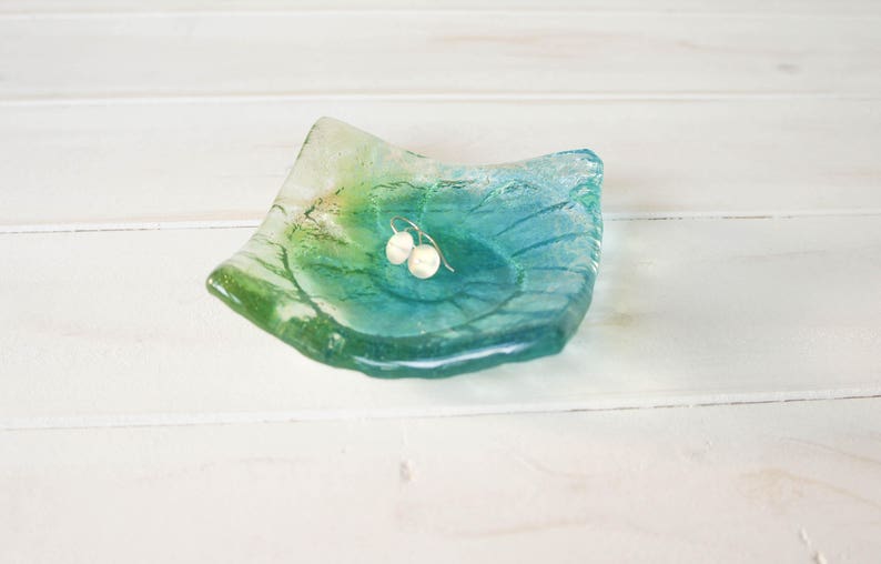 Ammonite Turquoise Blue handmade Ring Dish 10cm, fused glass trinket, ammonite ring dish, fossil handmade dish, teal dish, seabed dish, ring holder, turquoise dish, coastal dish