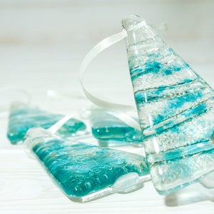 3 to 6 Mini teal glass christmas tree decoration 8x4.5cm (3x1 1/2"), Teal hanging fused glass Christmas tree with ribbon & organza bag