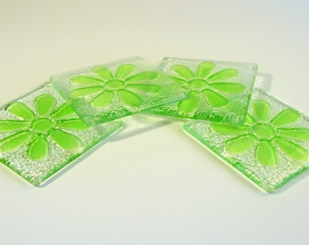 4 Green Daisy Coasters, Set of 4 Fused Glass Lime Green Daisy Flower Coasters, fused glass coasters, green coasters, daisy coasters