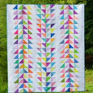 Chloe, digital quilt pattern in lap size. Charm pack and layer cake friendly design. image 3