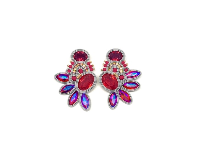 Margaret Fuchsia medium earrings