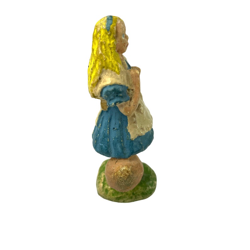 Pair of Alice in Wonderland Figurines, Vintage image 7