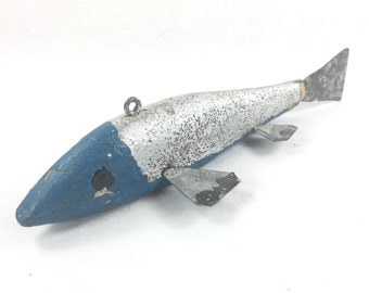 Leurre de pêche, sculpté à la main, art populaire, bleu et argent