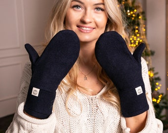 Navy wool mittens for men, Wool mittens for her, Christmas gift for loved one, Warm Winter gloves from wool packed in a gift box