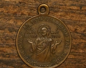 Antique French religious bronze medal pendant sacred heart of our lord Jesus by Penin at lyon