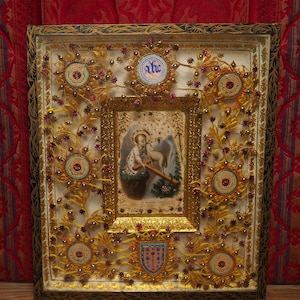 Antica cornice francese dietro vetro reliquiario reliquia paperolles Convento lavoro di monaca con 6 reliquie fine 1800
