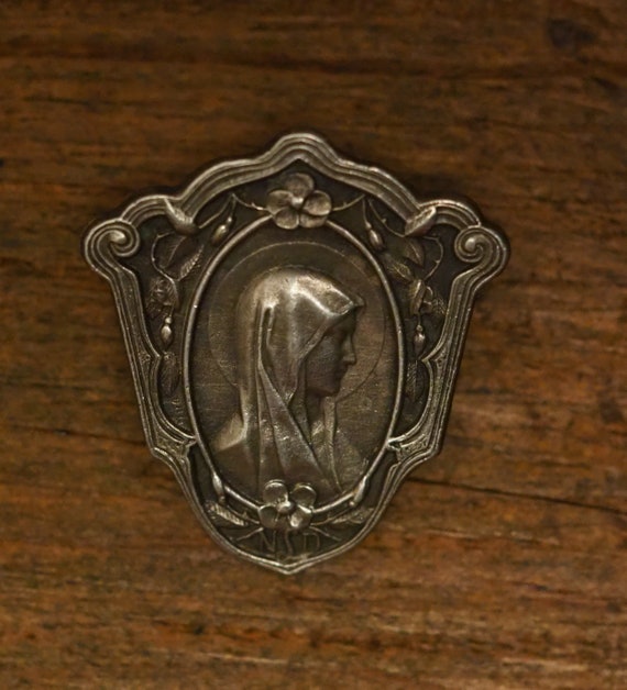 French antique silvered religious medal brooch of… - image 3