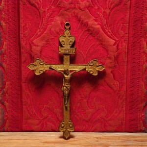 Antigo francês religioso pendurado na parede religioso bronze crucifixo cruz flor de lis termina