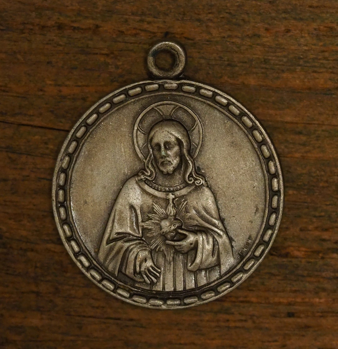 Pendentif Vintage Médaille Religieuse Saint Double Face Couleur Or - Bijou Ancien, Occasion, Style Rétro