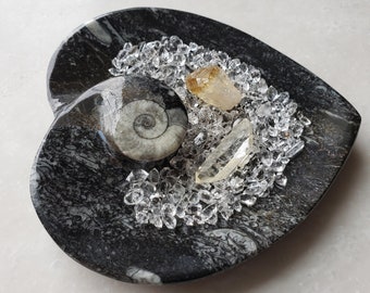 healing crystal set: ammonite fossil heart dish, herkimer diamonds, Arkansas quartz, citrine point; black stone charging bowl feng shui gift