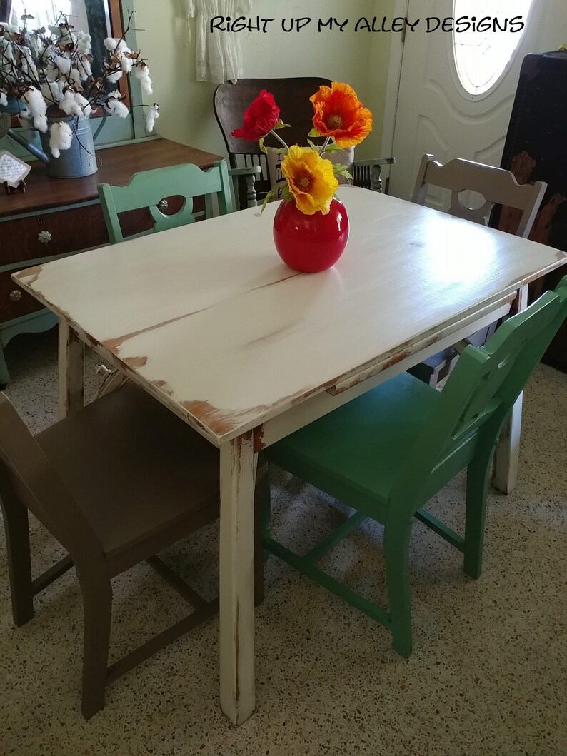 white farmhouse table fl 1940 dining set distressed table farmhouse  decor table and chair annie sloan painted furnitureshabby chic fl