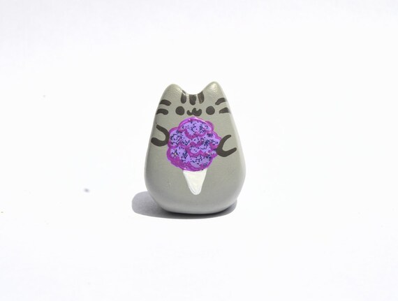 cotton candy pusheen