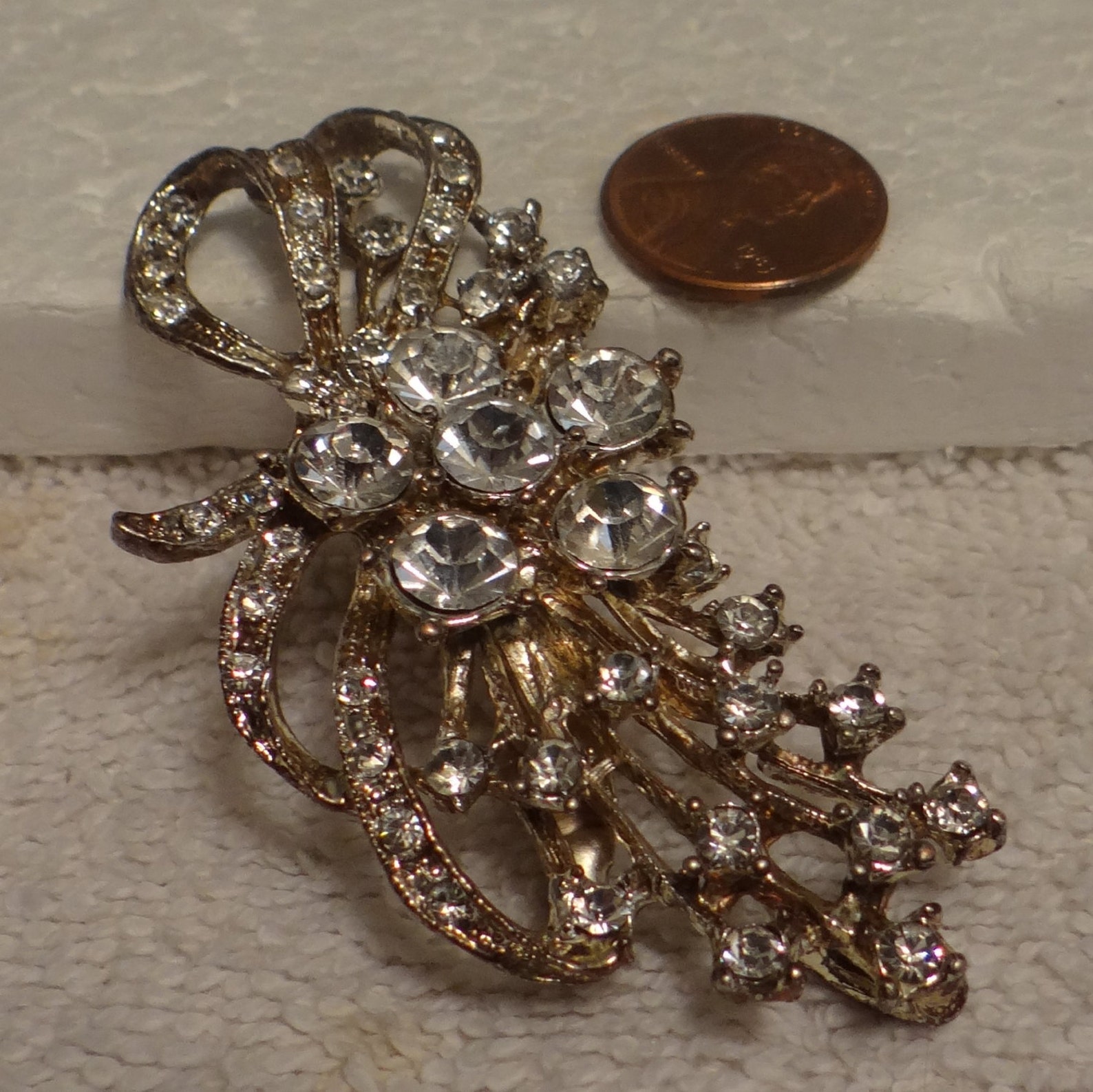 Vintage Brooch Clear Rhinestones 40's Etsy