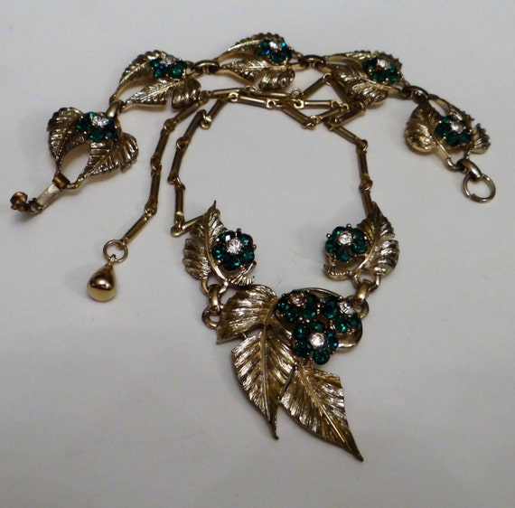 Vintage 1940's Necklace w bracelet flowers leaves - image 5