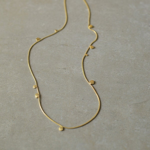 gold dot necklace, long gold necklace, perfect Christmas gift, simple and delicate, minimalist necklace, elegant, one of a kind,baladi buzz