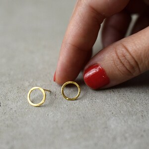 Circle Stud Earrings, Simple Stud Earrings, Gold Stud Earrings, Hand Made Jewelry, Minimalist Stud Earrings, Handmade Stud Earrings