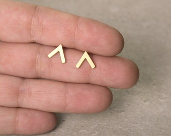 V Earrings, Geometric Stud Earrings, Minimalist Jewelry, Tiny Stud Earrings, Gold Stud Earrings, Minimalist Everyday Studs, Chevron Earrings