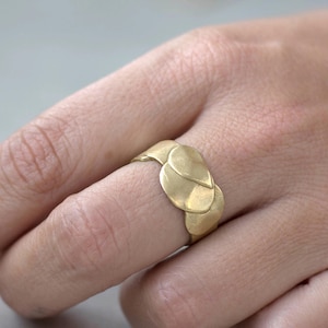 Unique Gold Ring, Ring for Women, Unique Wedding Ring, Gold Statement Ring, Minimalist Jewelry, Unique Gold Band, Layered ring, Petal ring