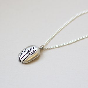 Wheat Necklace, Tiny Necklace, Pebble Necklace, Solid Gold Jewelry, Nature Inspired Necklace, Minimalist White Gold Necklace, Designer