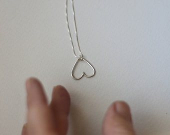 White Gold Heart Necklace, Small Heart Necklace, Dainty Heart Necklace, Solid Gold Jewelry, Minimalist Heart Necklace, Wire Heart Necklace