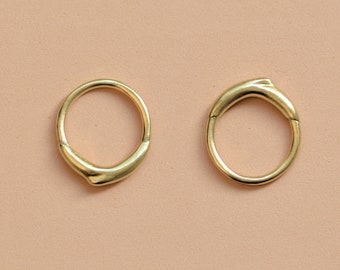 Anello d'oro unico, Anello d'oro per donne, Anello impilabile, Gioielli minimalisti, Fede nuziale per donne, Anello unisex, Anello minimalista, Anello liquido