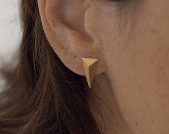 14k Gold Stud Earrings, better call Saul Kimmy Wexler earrings, 14k Gold Triangle Earrings, Unique Jewelry, Triangle Geometric Drop Earrings