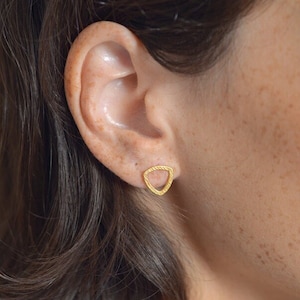 Triangle Stud Earrings, Geometric Stud Earrings, Fine Jewelry, Minimalist Gold Stud Earrings, 14k Gold Studs, Gold Triangle Earrings