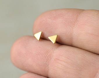 Triangle Stud Earrings, Geometric Stud Earrings, Minimalist Jewelry, Tiny Stud Earrings, Gold Stud Earrings, Minimalist Everyday Studs