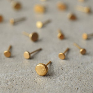 Gold Circle Stud Earrings, Tiny Stud Earrings, Minimalist Stud Earrings, 14K Gold Studs, Gold Minimalist Jewelry, Tiny Gold Stud Earrings