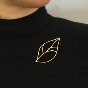 Gold Leaf Brooch Pin, Leaf Brooch Pin, Unique Gold Jewelry, Minimalist Brooch, Modern Brooch, Elegant Brooch, Nature Brooch, Botanical image 1