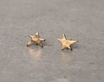 Gold Star Studs, Unique Gold Stud Earrings, Celestial Stud, Gold Minimalist Jewelry, Small Studs, Tiny Gold Earrings, Star Stud Earrings