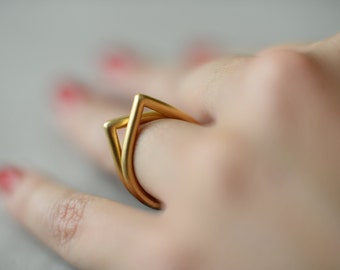 Ring for Women, Drop ring, Geometric Ring, Stacking Gold Ring, Minimalist Ring, Minimalist Jewelry, Unique Gold Ring, Asymmetric Ring