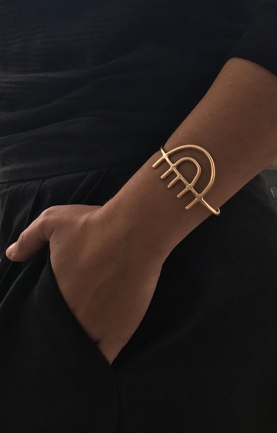 Cuff Bracelet for Women, Minimalist Bracelet, Gold Bangle Bracelet, Minimalist Jewelry, Adjustable Bracelet, Statement Cuff, Wire Cuff