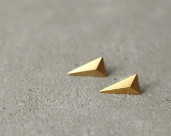 geometric triangle earrings, better call Saul Kimmy Wexler earrings, minimalist stud earrings, geometric posts, golden studs, modern hipster