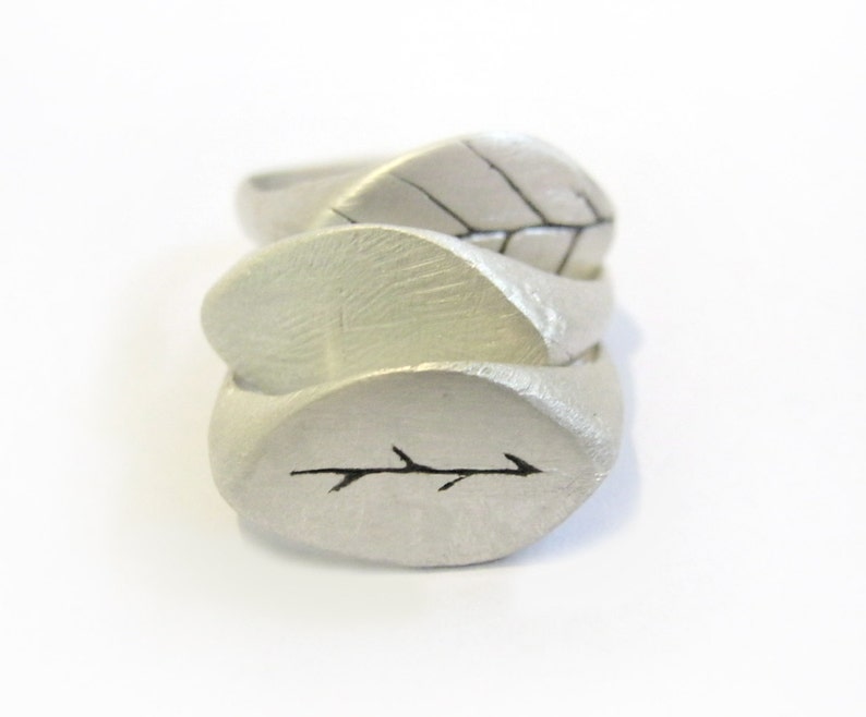Sterling Silver Signet Ring, Leaf Signet Ring, Leaf Ring, Seal Ring Women, Minimalist Jewelry, Unisex Signet Ring, Nature Jewelry, Statement image 4