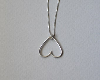 minimalist wire heart necklace, gold or silver heart pendant, love charm, Christmas gift for her, hand made heart charm pendant, line heart