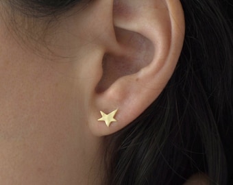 Tiny Stud Earrings, Star Stud Earrings, Celestial Jewelry, Minimalist Gold Stud Earrings, Gold Star Earrings, Small Star Earrings, Unique