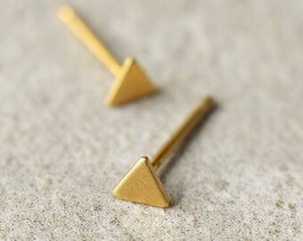 Tiny Studs, Triangle Studs, Minimalist Gold Earrings, Hand Made Jewelry, Geometric Stud Earrings, Dainty Stud Earrings, Gold Triangle Studs