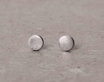 Dot Earrings, Disc Stud Earrings, Tiny Stud Earrings, Unique Silver Jewelry, Small Round Studs, Minimalist Round Stud Earrings, Dainty Studs