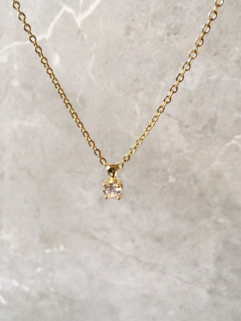 Small Zirconia Necklace Gifts for Her Minimalist Gold Jewelry Dainty Diamond Pendant Necklace