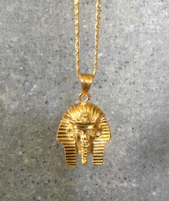 Buy HUJUON 3-Layer Nefertiti Pharaoh Necklace. Punk Gold Egyptian Queen  Cross Pendant Necklace,Hip Hop African Women Men Girl's Jewelry (Gold) at  Amazon.in